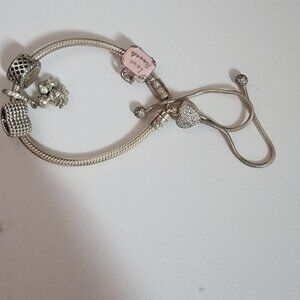 Pandora braclet